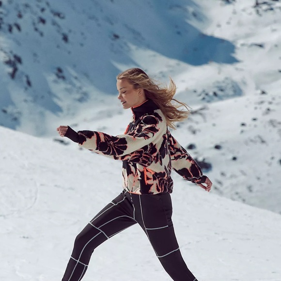 Free People Hit The Slopes Pullover - Picture 1 of 5